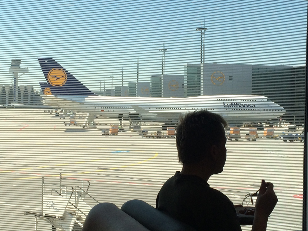 [:de]Am Flughafen[:]